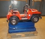 Lasten keinuautomaatti, malli auto