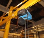 Pylväs nosturi Demag 2 kpl ja Satateräs pylväs, 1000 kg