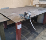 8. Työpöytä (metallia) ja ruustukki, taittuva malli