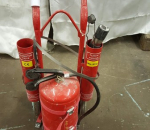 86. Jauhesammutin 1 kpl Patu Jokel, sekä kärry tarvikkeineen