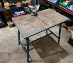 Y-63. Kokoontaidettava työpöytä ja ruustukki.