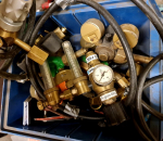 S-136 Laatikollinen hitsaus mittareita ym