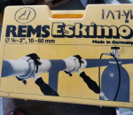 17. Putkenjäädyttin RemsEskimo.