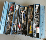 55. Työkalupakki, työkaluineen.