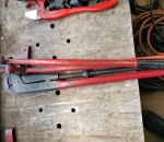 127. Putkitonket ja putken taivutin.