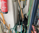 133. Lapioita ja letkua, erä