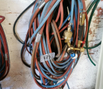 173. Kaasuhitsaus letkua, mittarit ja poltin.