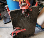 175. Taittopöytä, ruustukki ja puristin.