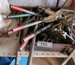 186. Putkentaivuttimia, erä.