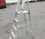 218. Alumiinitikkaat TT-105, tasokorkeus 1,19 m.