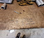 4. Työpöytä, metallinen + ruustukki