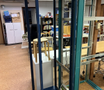 Serverikaappi / laitekaappi / räkki, ei seiniä ja ovea