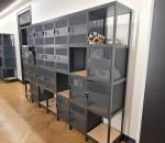 10. Lukollinen kaapisto / hyllykkö