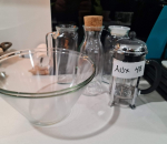 48. Erä keittiövälineitä