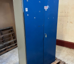 1. Peltikaappi, avaimet tallessa