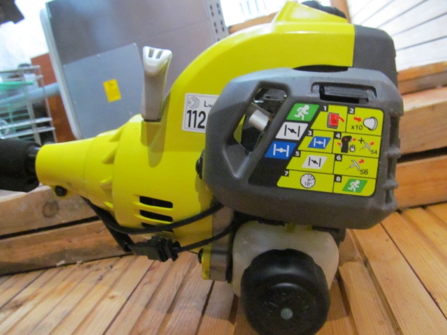 Ryobi polttomoottoritrimmeri RBC30SBSA, vähän käytetty, toimiva
